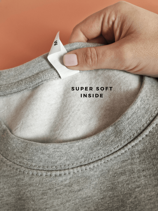 Effortlessly Stylish: Winging It Slogan Sweatshirt - Trendy & Comfortable Casual Wear